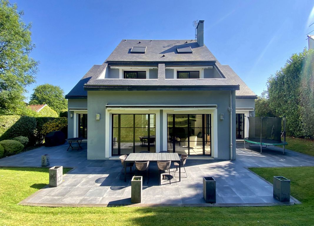 maison 9 pièces en vente sur VILLE D AVRAY (92410)