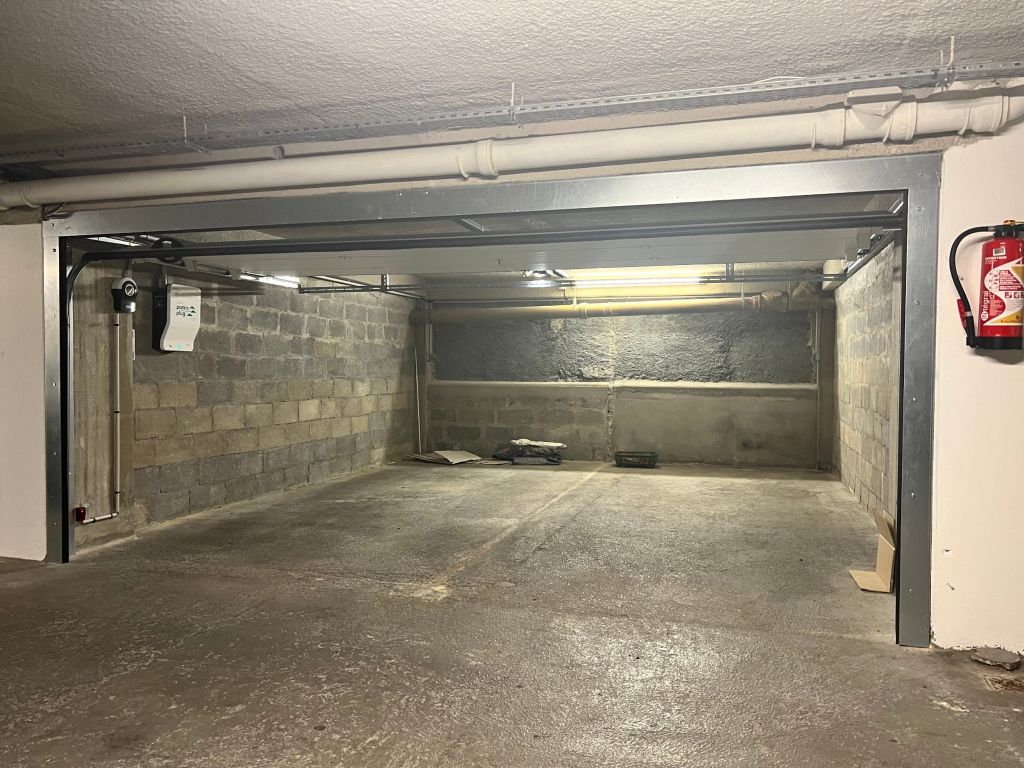 box en location sur PARIS (75006)