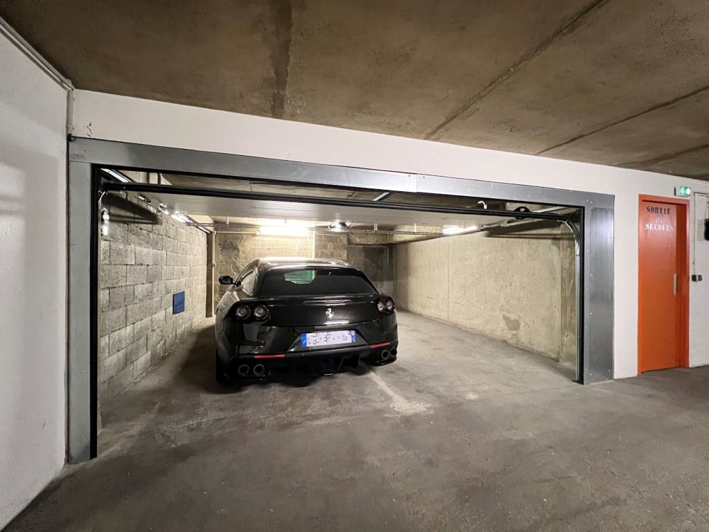 box en location sur PARIS (75006)