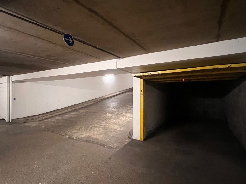 box en vente sur PARIS (75006)
