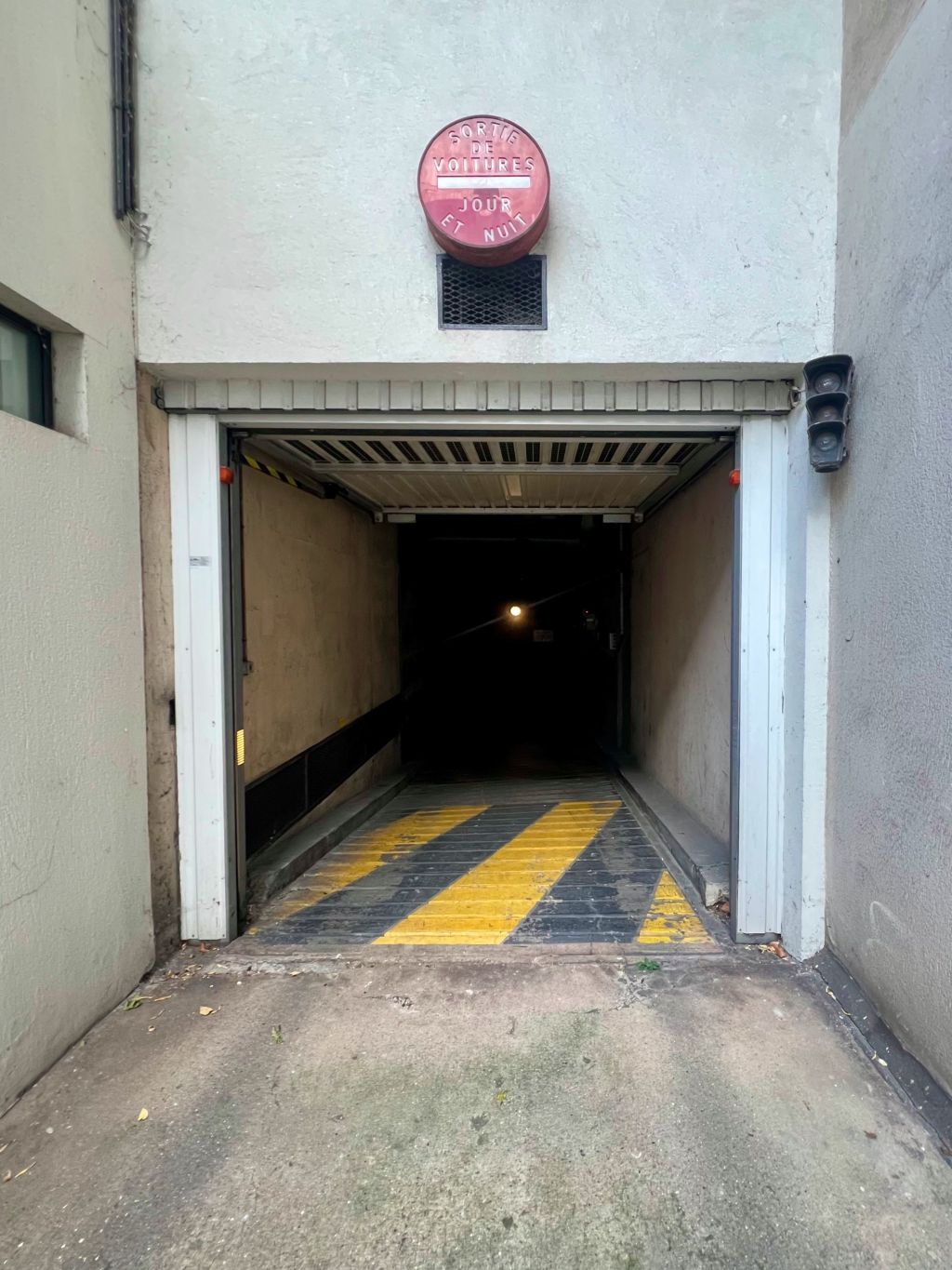 parking en location sur PARIS (75015)